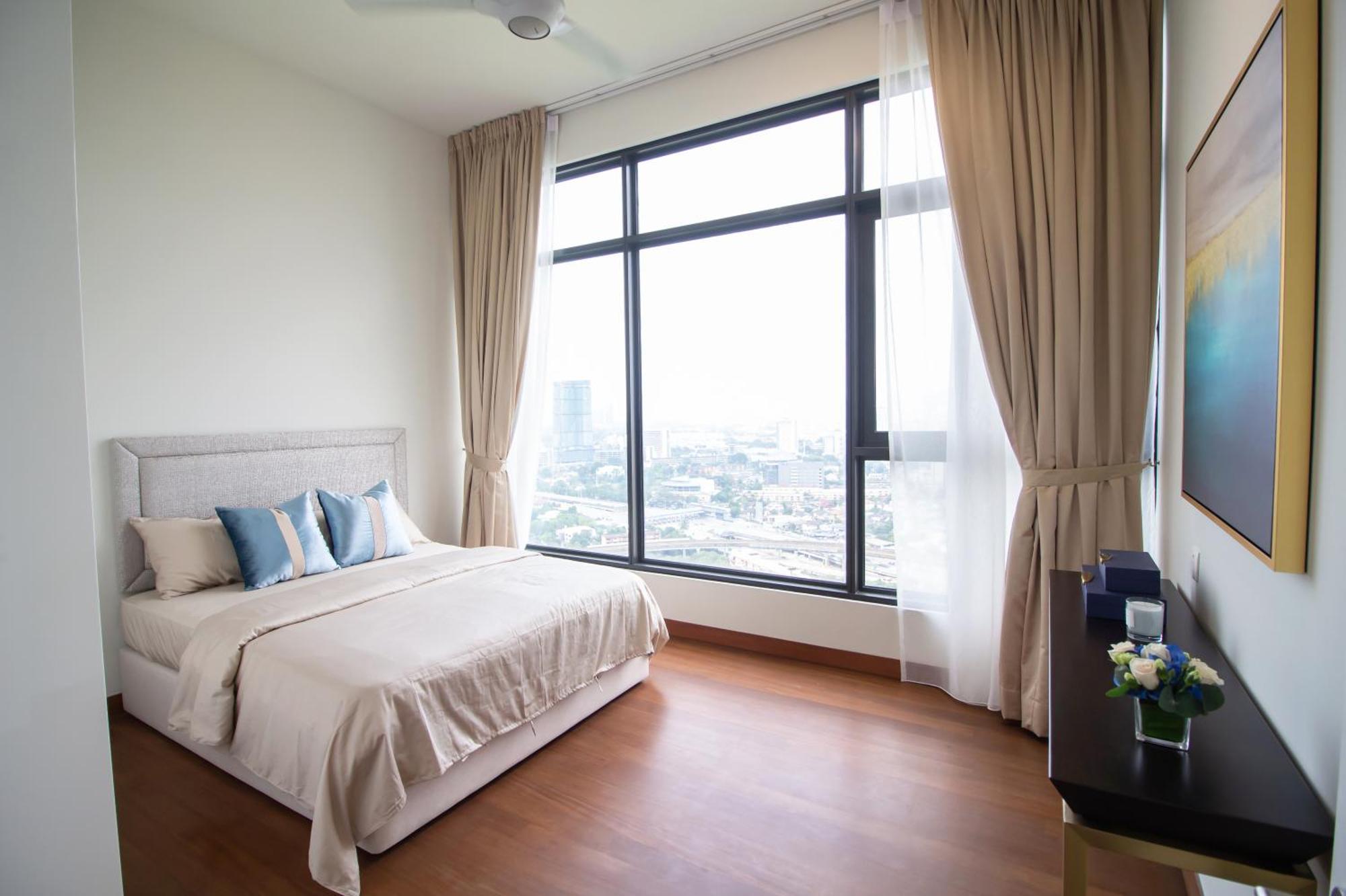 Pavillion Embassy Service Apartment By Autumn Suites Premium Stay Kuala Lumpur Exteriör bild