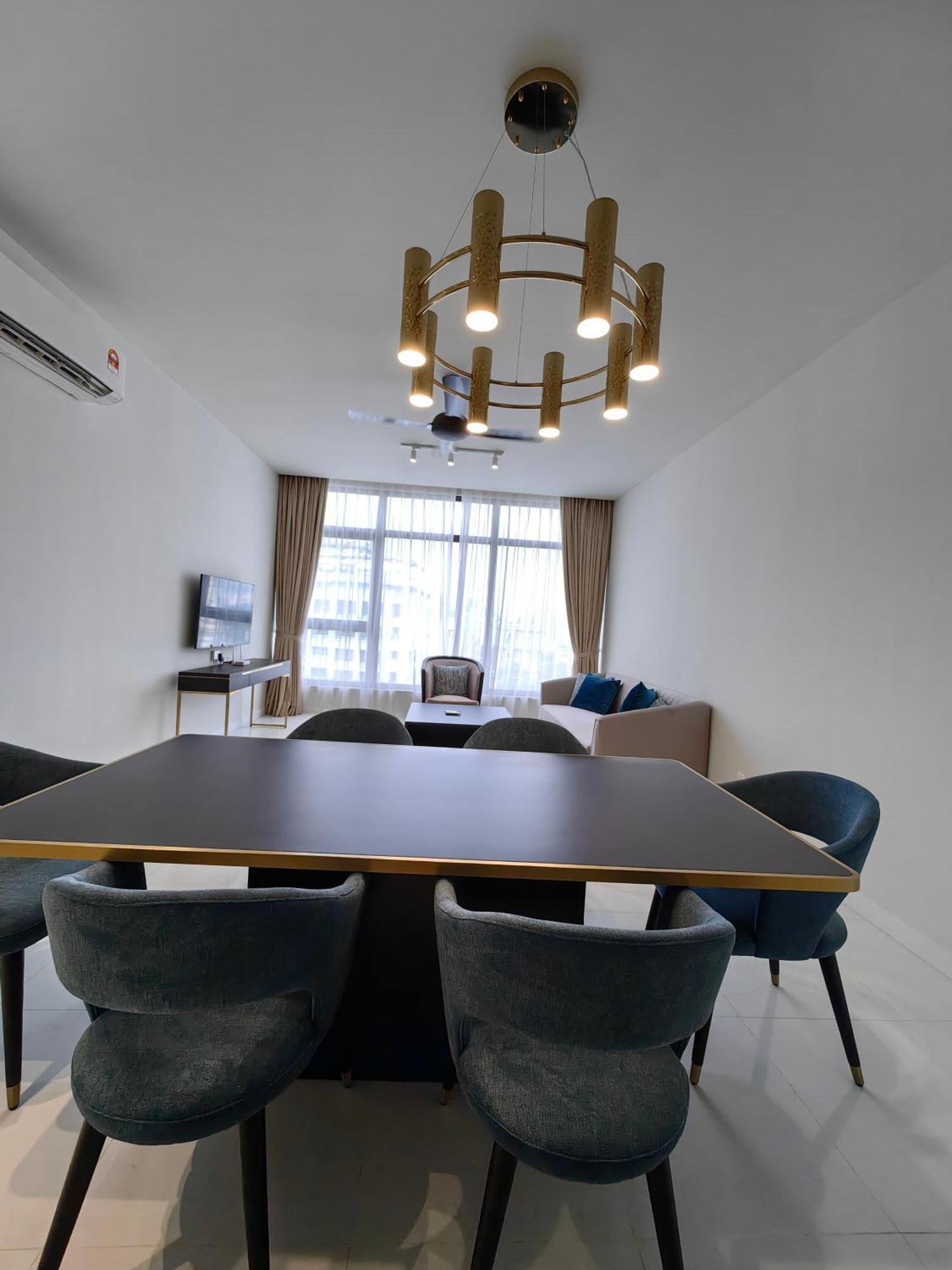 Pavillion Embassy Service Apartment By Autumn Suites Premium Stay Kuala Lumpur Exteriör bild