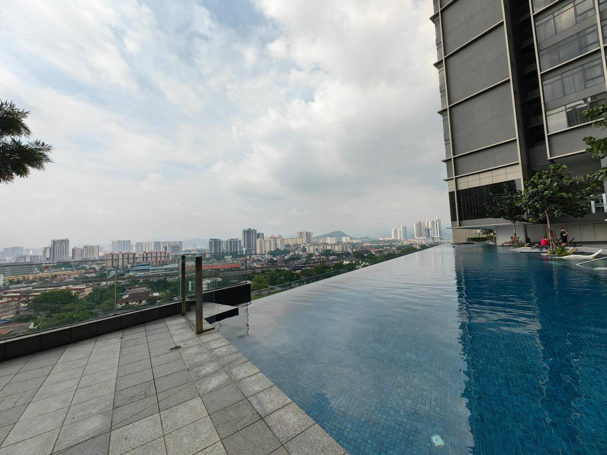 Pavillion Embassy Service Apartment By Autumn Suites Premium Stay Kuala Lumpur Exteriör bild