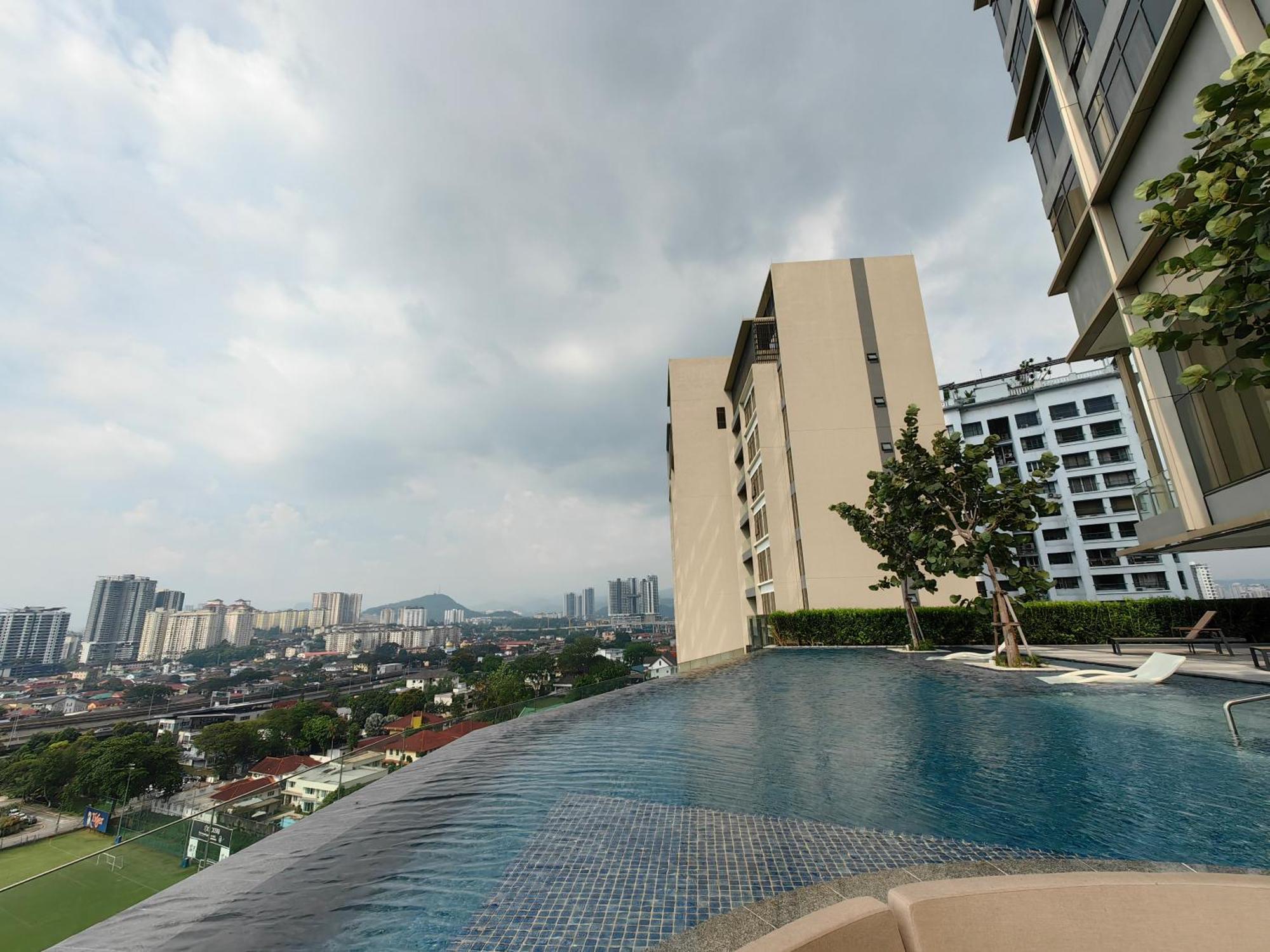 Pavillion Embassy Service Apartment By Autumn Suites Premium Stay Kuala Lumpur Exteriör bild